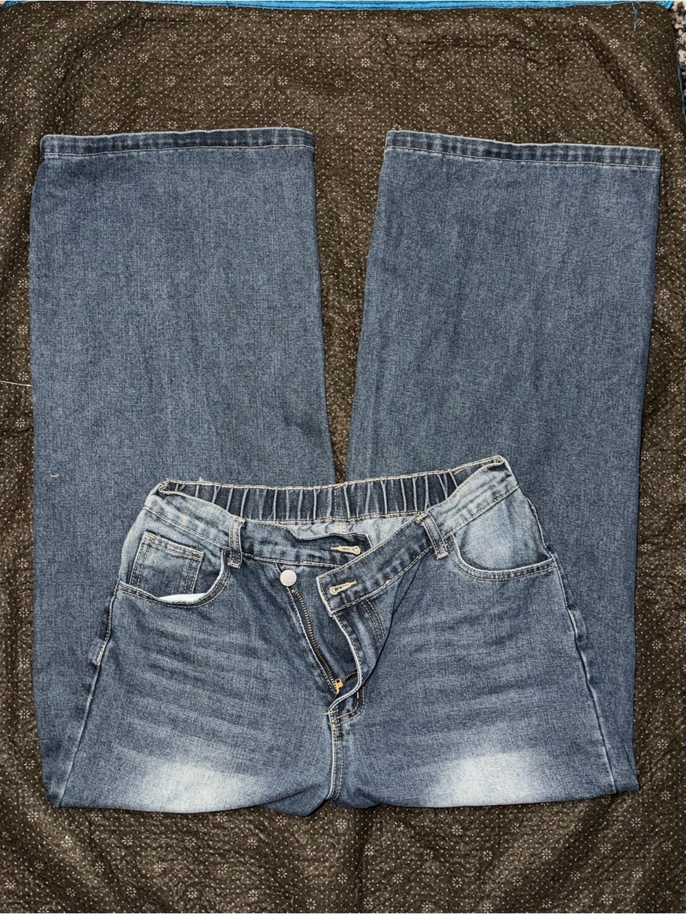 SHEIN Mid Blue Wide-Leg Flare Jeans